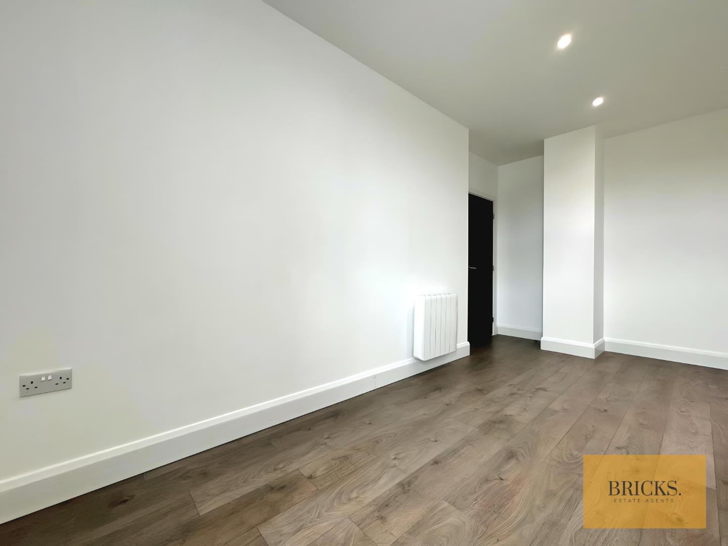 izh7PHI9XkWDQxhUbuVIjw